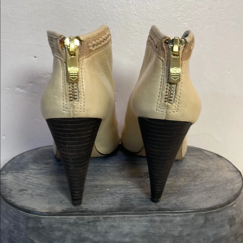 #0174-C Vince Camuto Smooth Leather Cream Open Toe High-Heeled Booties-6.5 - Picture 8 of 12